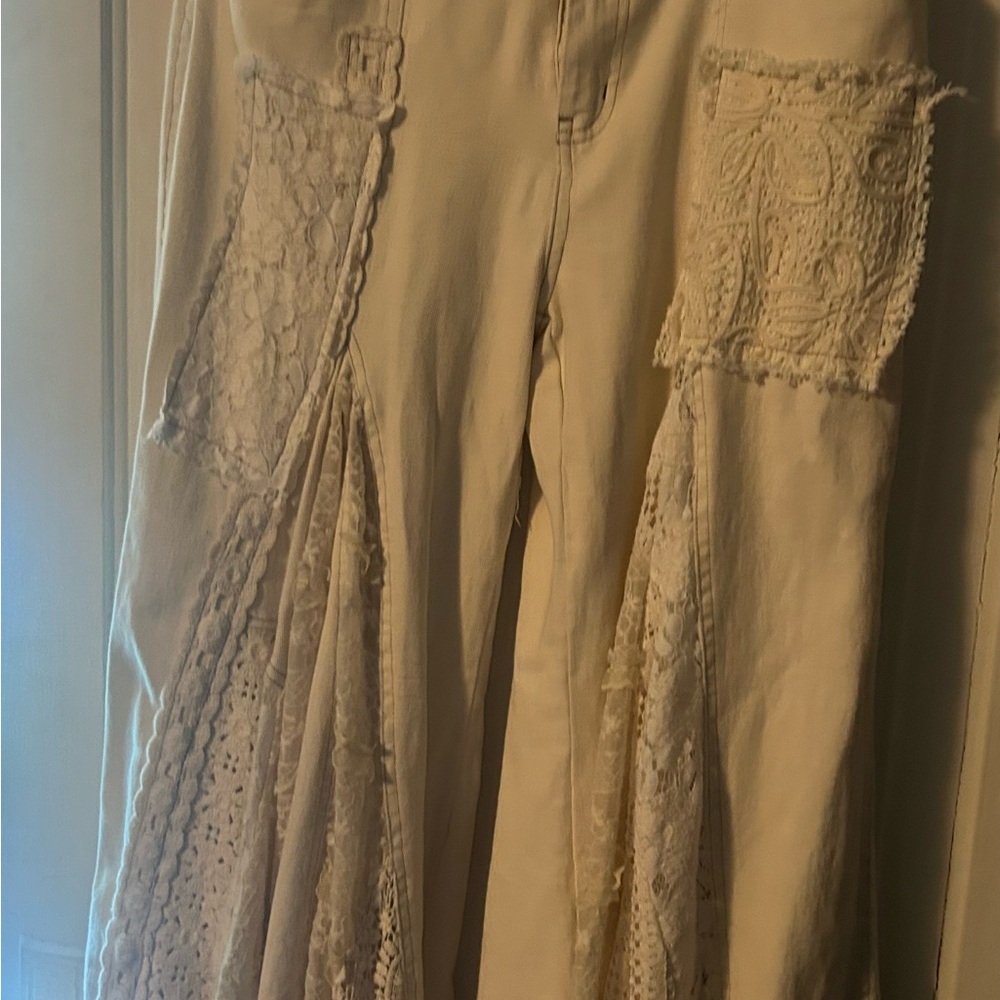 Women's Flare & Wide Leg Jeans - Cream